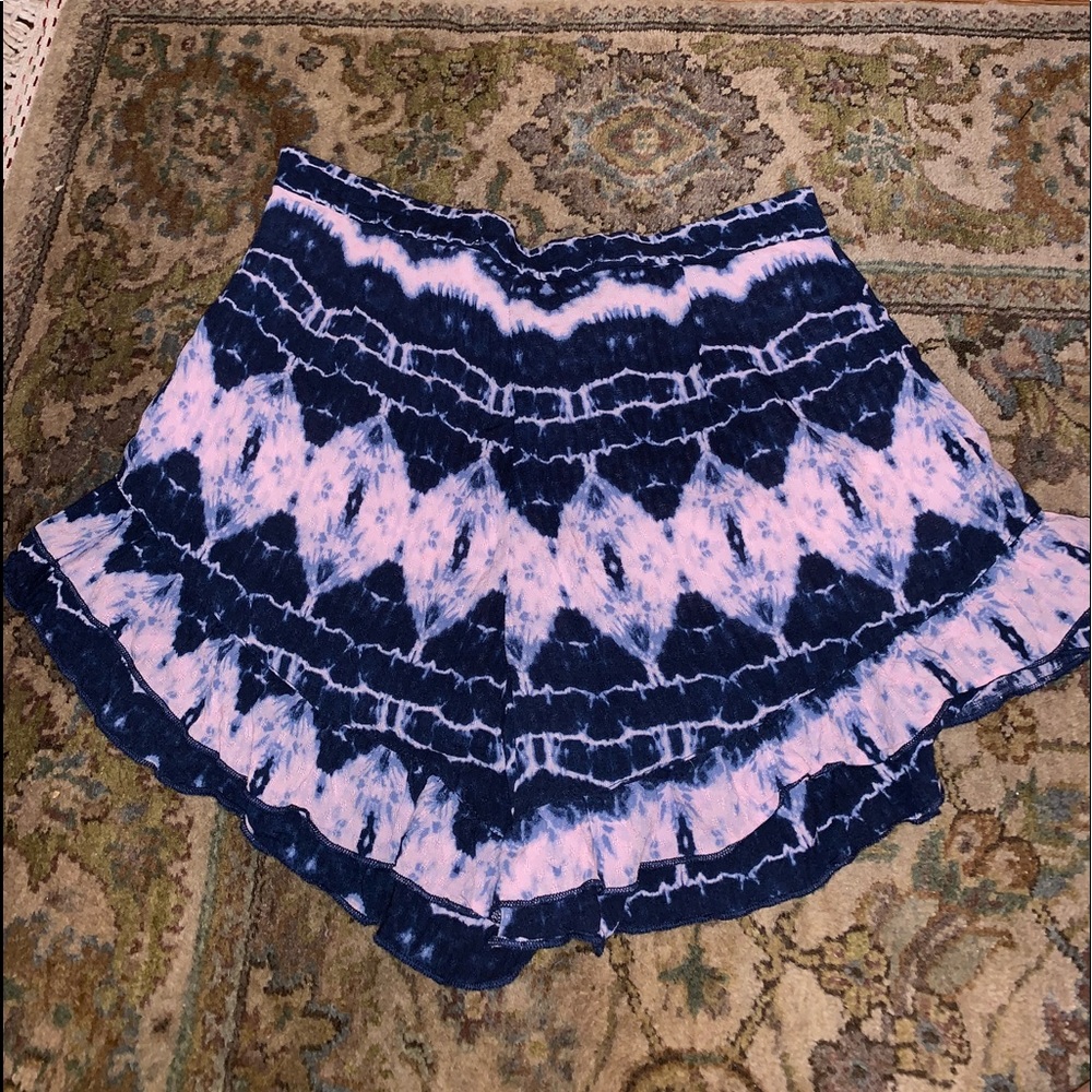 Tie dye flowy shorts